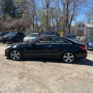 MERCEDES-BENZ E-CLASS - 3