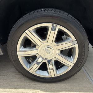 2017 Cadillac ESCALADE LUXURY 缩略图 18