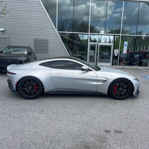 ASTON MARTIN VANTAGE BASE - 10