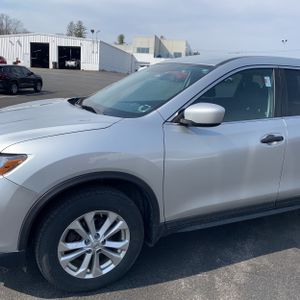 NISSAN ROGUE SV - 2
