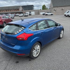 FORD FOCUS TITANIUM - 8