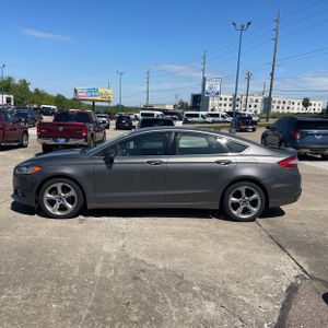 FORD FUSION SE - 3