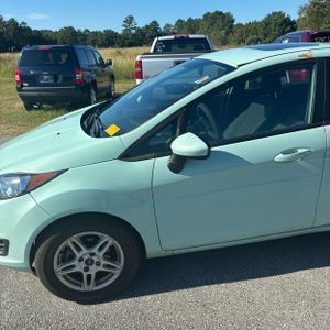 2017 FORD FIESTA SE — фото 2