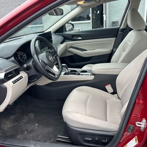 صورة 31 لـ 2025 Nissan ALTIMA SV