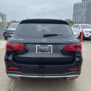 MERCEDES-BENZ GLC - 7