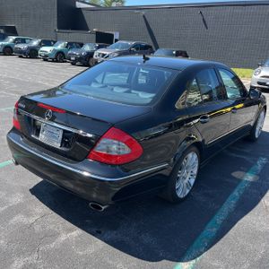 MERCEDES-BENZ E-CLASS - 8