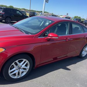 FORD FUSION SE - 2