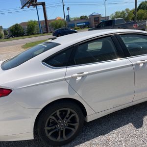 FORD FUSION SE - 9
