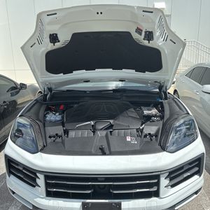 2025 Porsche CAYENNE thumbnail 45