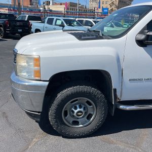 CHEVROLET SILVERADO - 2