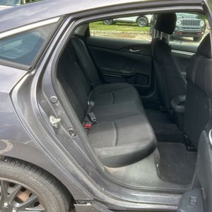 صورة مصغرة 35 لـ 2018 Honda CIVIC LX
