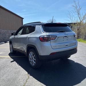 JEEP COMPASS LIMITED 4X4 - 5