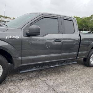 FORD F-150 XLT - 4
