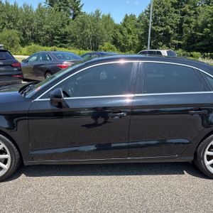 2015 AUDI A3 2.0T PREMIUM — фото 4