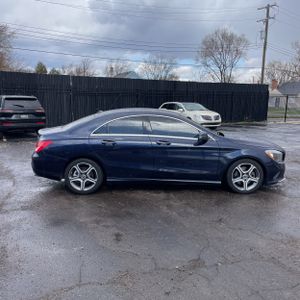 MERCEDES-BENZ CLA - 10