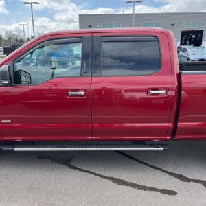 FORD F-150 XLT - 4