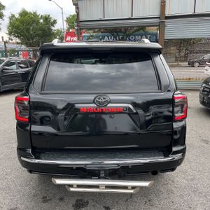 2010 Toyota 4RUNNER SR5 photo 7