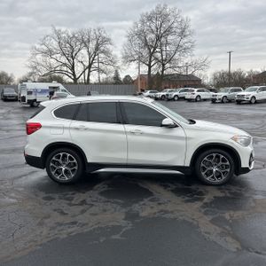 BMW X1 XDRIVE28I - 10