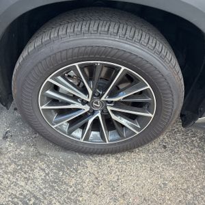 صورة مصغرة 11 لـ 2025 Lexus NX 350H PREMIUM
