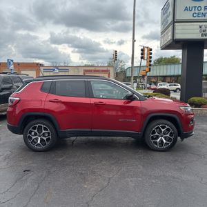 JEEP COMPASS LIMITED 4X4 - 10