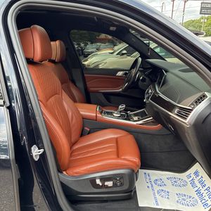 صورة مصغرة 33 لـ 2021 BMW X7 M50I