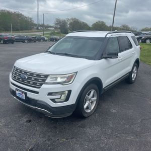FORD EXPLORER XLT - 1