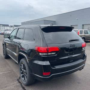 صورة 5 لـ 2017 JEEP GRAND CHEROKEE ALTITUDE