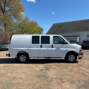 CHEVROLET EXPRESS - 10