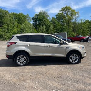 FORD ESCAPE SE - 10