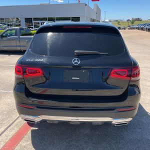 MERCEDES-BENZ GLC - 7