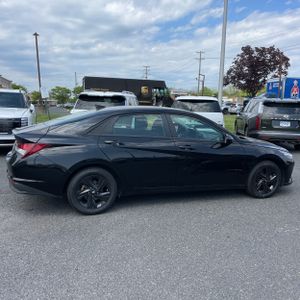 HYUNDAI ELANTRA SEL - 10