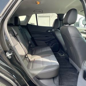 2025 Chevrolet TRAX LT — фото 35