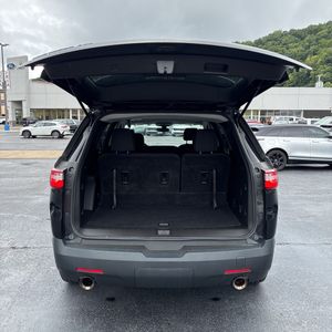 2021 Chevrolet TRAVERSE LS — миниатюра 41