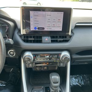 2024 Toyota RAV4 XLE — миниатюра 37