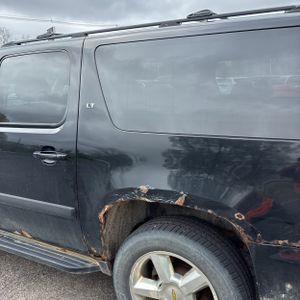 CHEVROLET SUBURBAN - 6