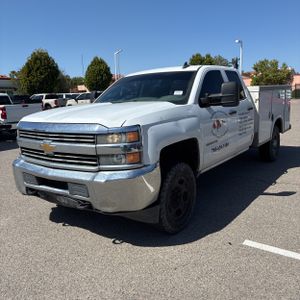 CHEVROLET SILVERADO - 1
