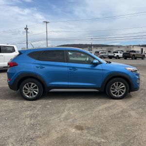 HYUNDAI TUCSON SE - 10