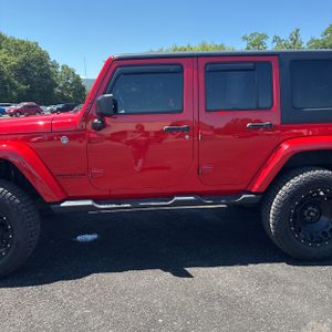 صورة 4 لـ 2017 JEEP WRANGLER UNLIMITED SAHARA