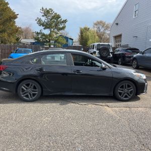 KIA FORTE GT-LINE - 10