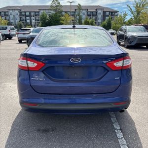 FORD FUSION SE - 7