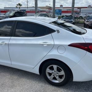2015 Hyundai ELANTRA SE — фото 6