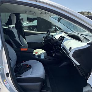 2021 Toyota PRIUS LE — миниатюра 31