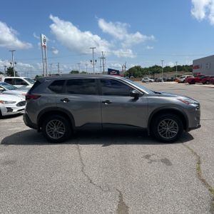 2021 Nissan ROGUE S — фото 10