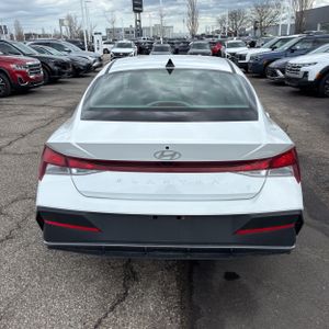 HYUNDAI ELANTRA SEL - 7