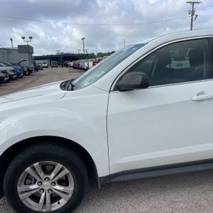 CHEVROLET EQUINOX LS - 2