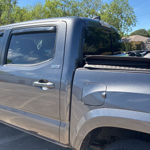 Toyota Tacoma SR5 V6 - 6