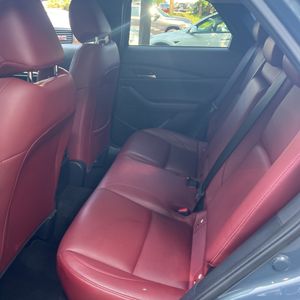 صورة مصغرة 34 لـ 2023 Mazda CX-30 CARBON EDITION