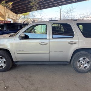 CHEVROLET TAHOE LT - 4