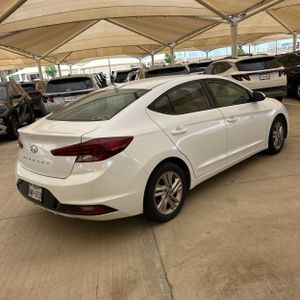 HYUNDAI ELANTRA SEL - 8