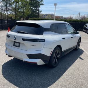 BMW IX XDRIVE50 - 8